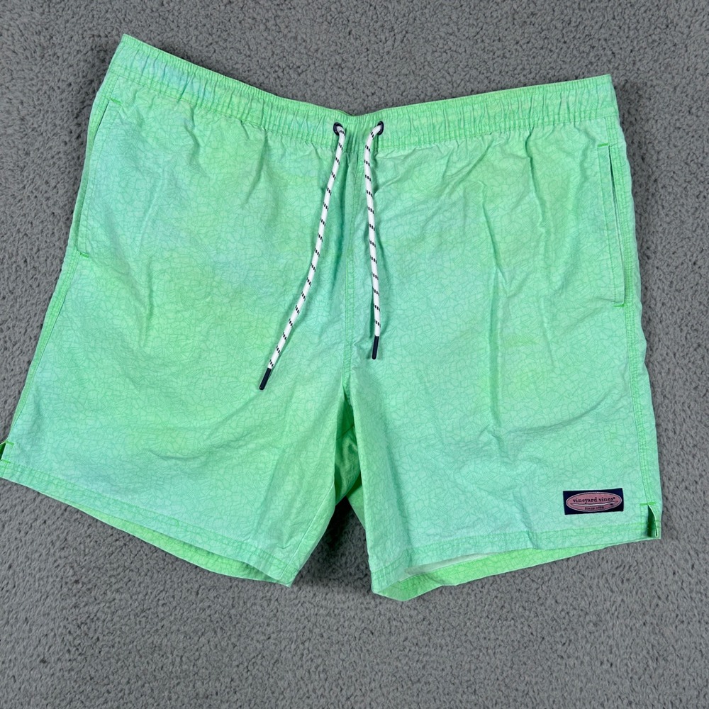 Vineyard Vines  Swim Trunks Mens XL Lime Green Geometric Mesh Lined 1M001144